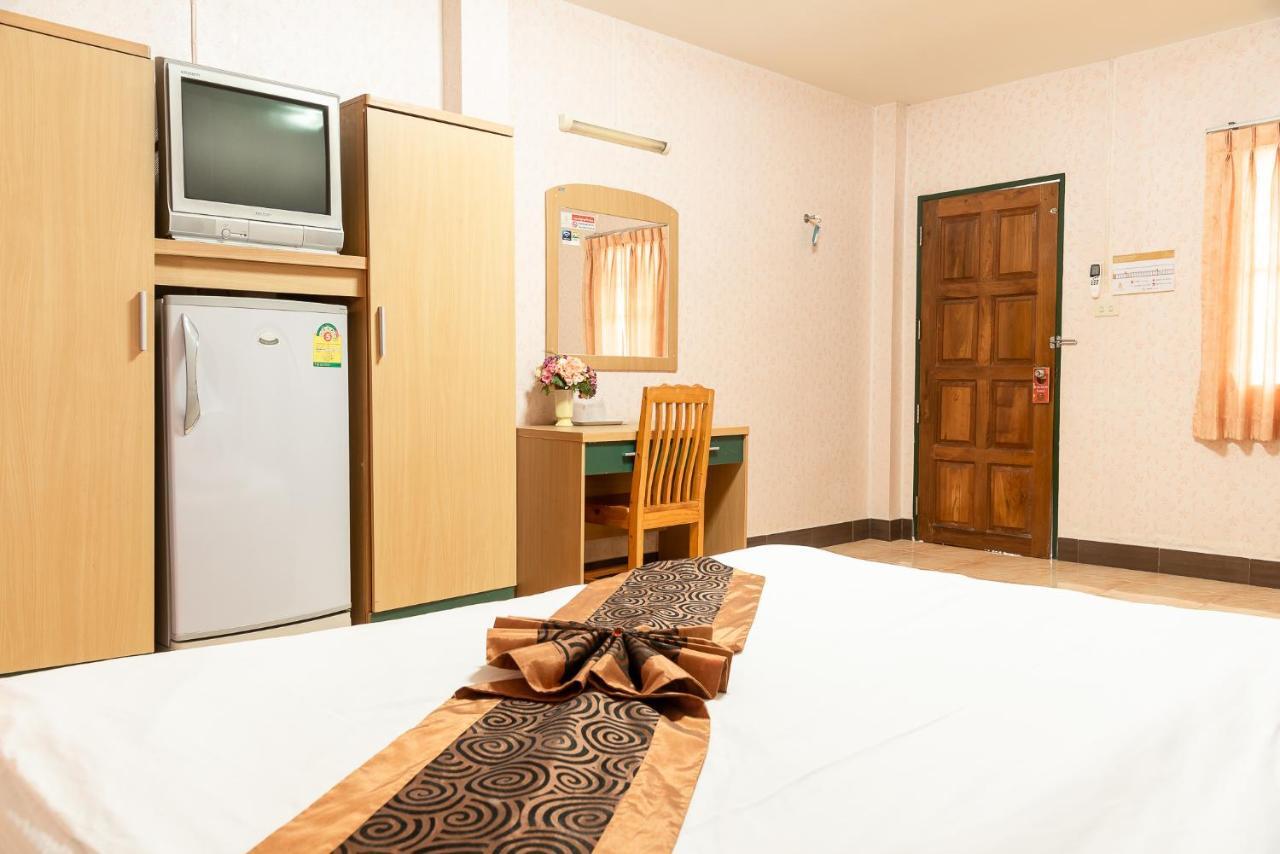 PN Gold Resort Bangsaen Exterior foto