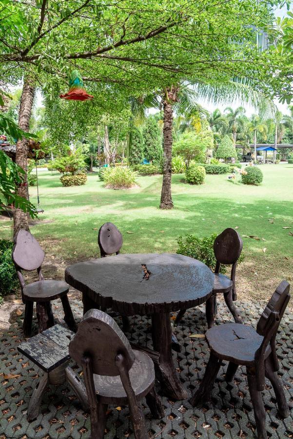 PN Gold Resort Bangsaen Exterior foto