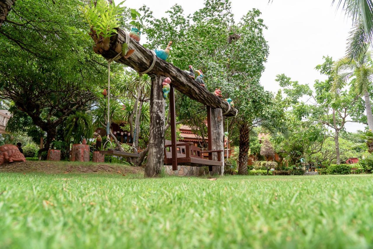 PN Gold Resort Bangsaen Exterior foto