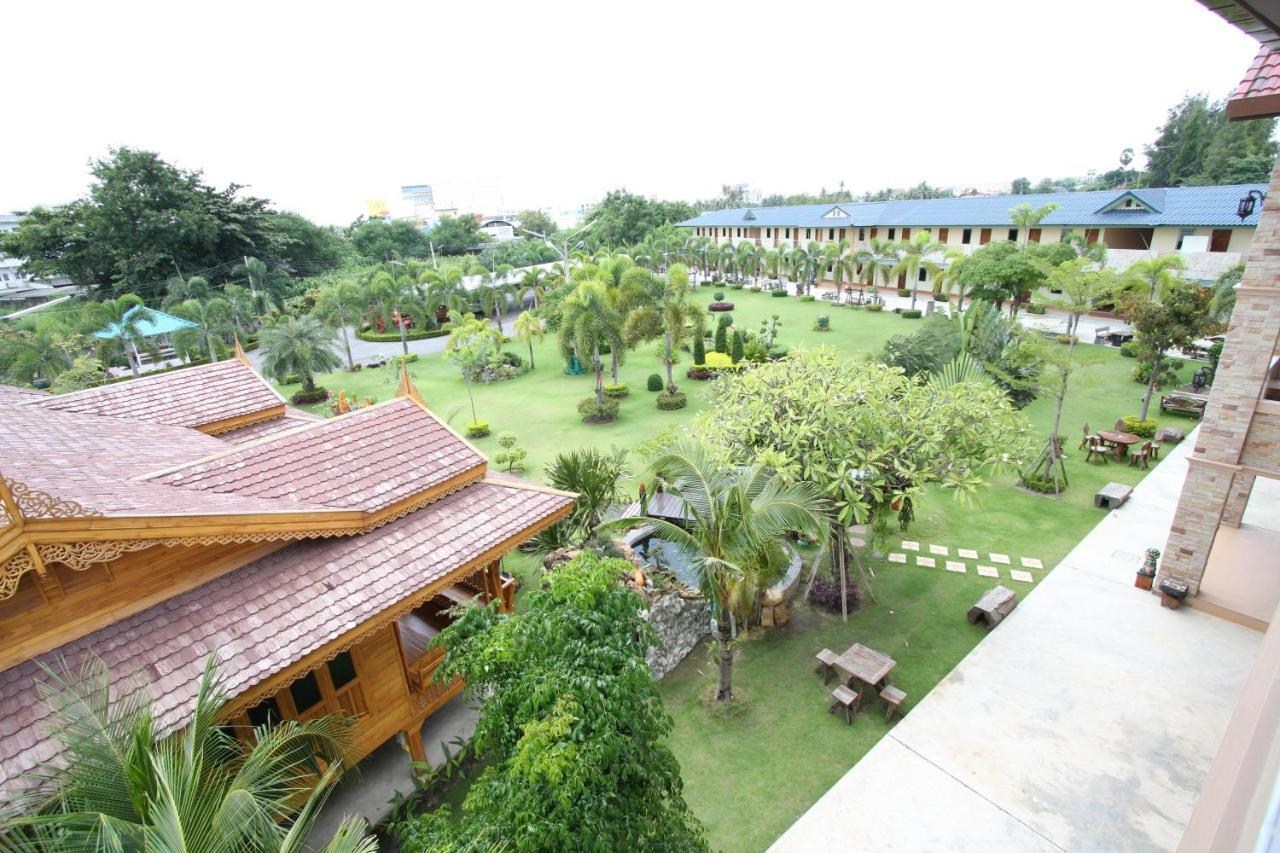 PN Gold Resort Bangsaen Exterior foto